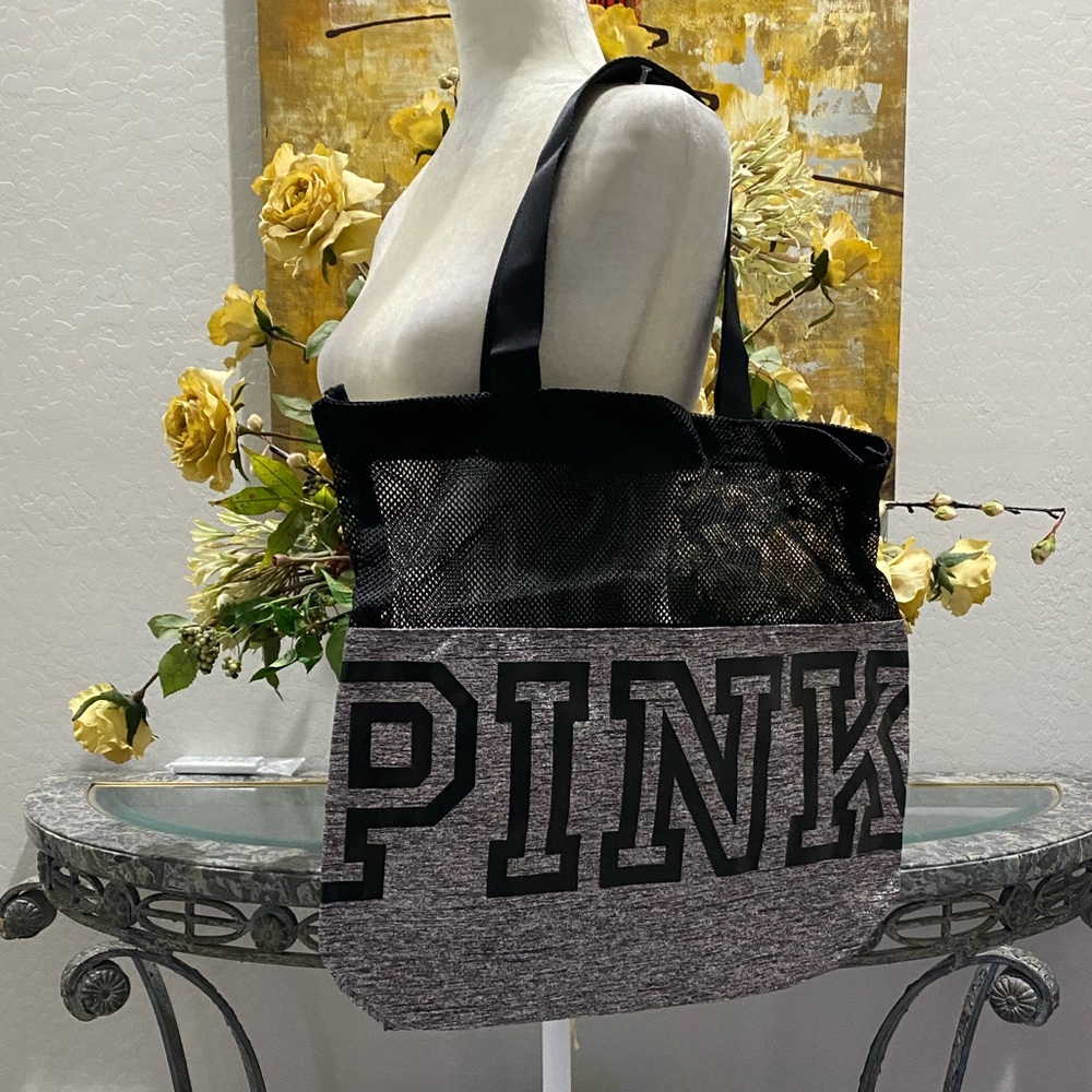 Victoria’s Secret PINK tote bag. NWT